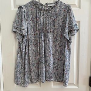 Spring 🌸 Rose & Olive Blue and Pink Floral Patterned, Ruffled Blouse